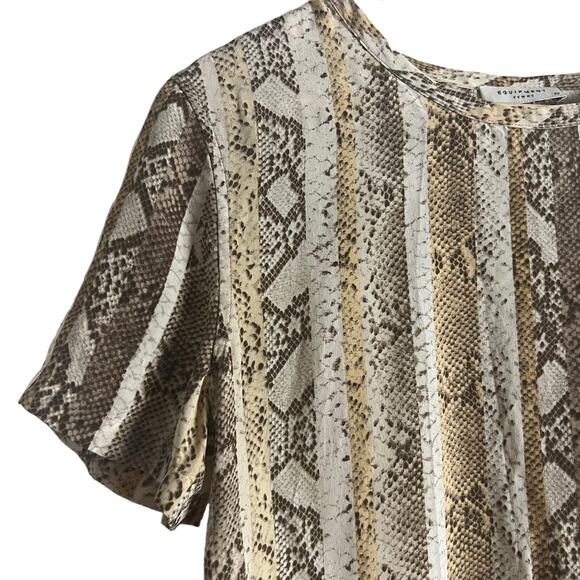 Equipment Femme Snakeskin Animal Print Beige Short Sleeve Silk Top Size XS - Picture 6 of 9